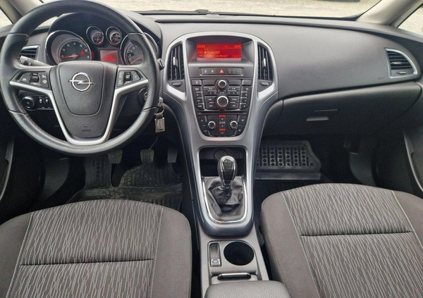 Opel Astra cena 37900 przebieg: 121200, rok produkcji 2014 z Rybnik małe 407